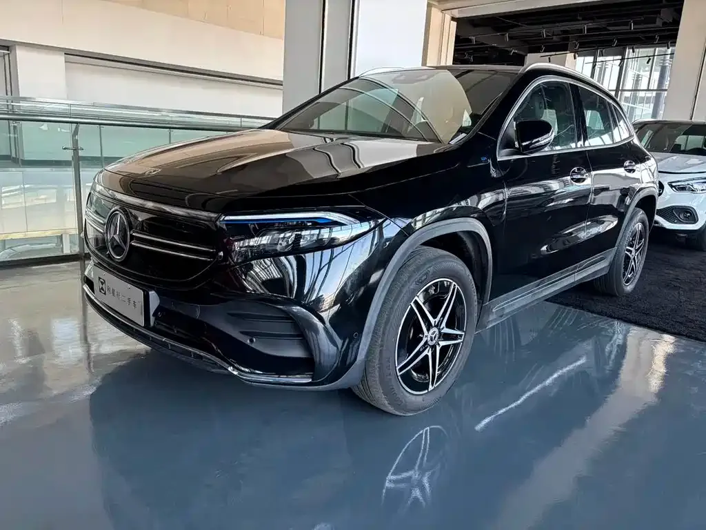 Mercedes-Benz EQA — фото 1