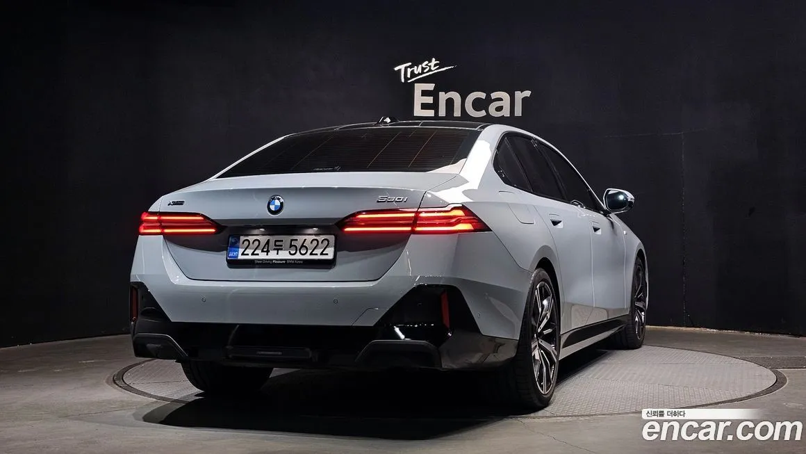 BMW 5-Series 2025 из KR, фото 7