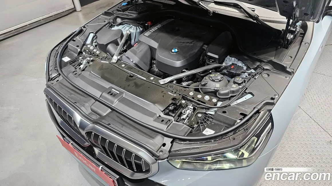 BMW 5-Series 2025 из KR, фото 10