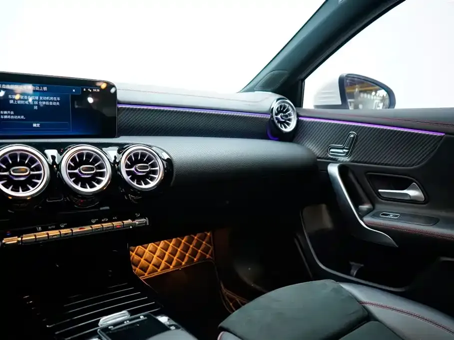 Mercedes-Benz A-Class 2023 из CN, фото 6