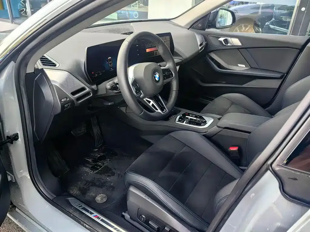 BMW 2 Series 2025 из CN, фото 7