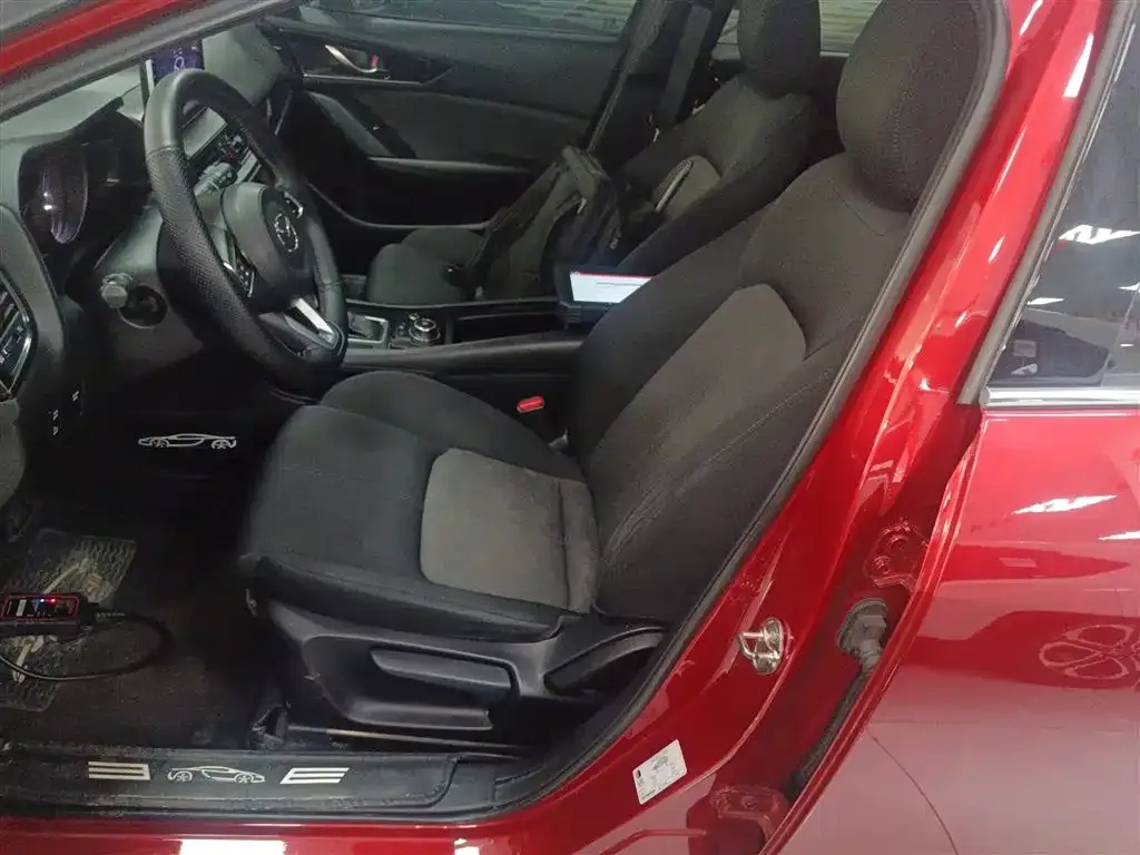 Mazda CX-4 2021 из CN, фото 9