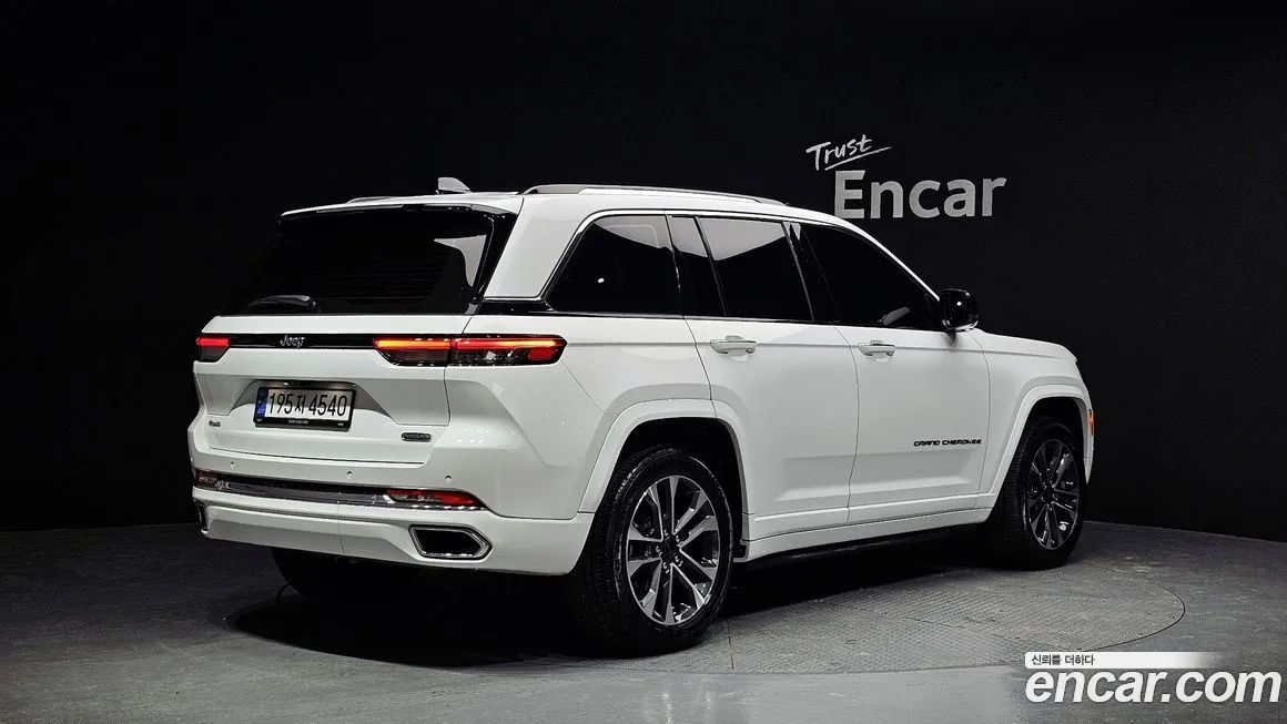 Jeep Cherokee 2023 из KR, фото 3