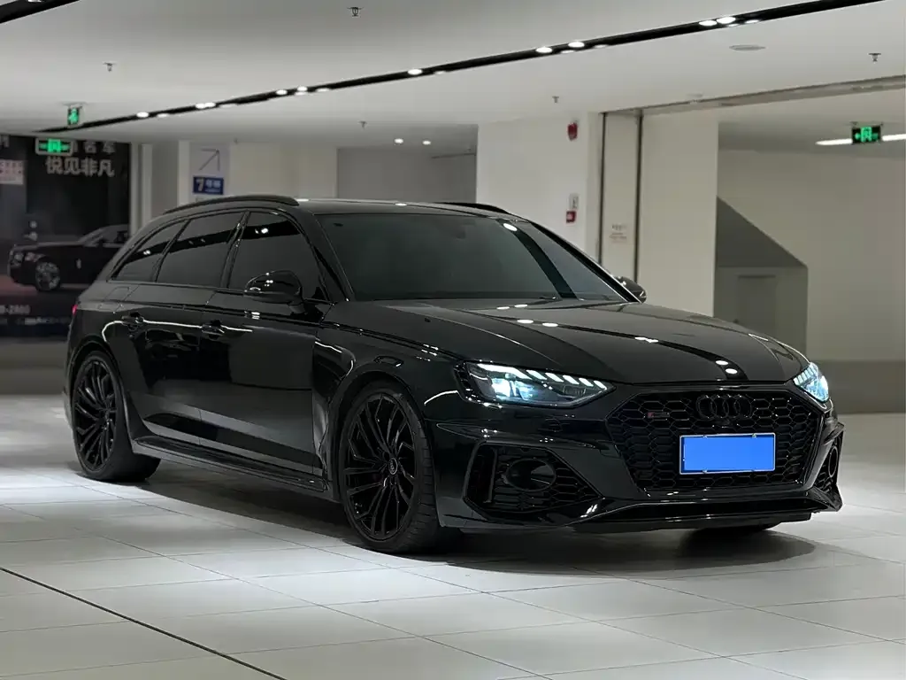 Audi RS 4 2022 из CN, фото 6