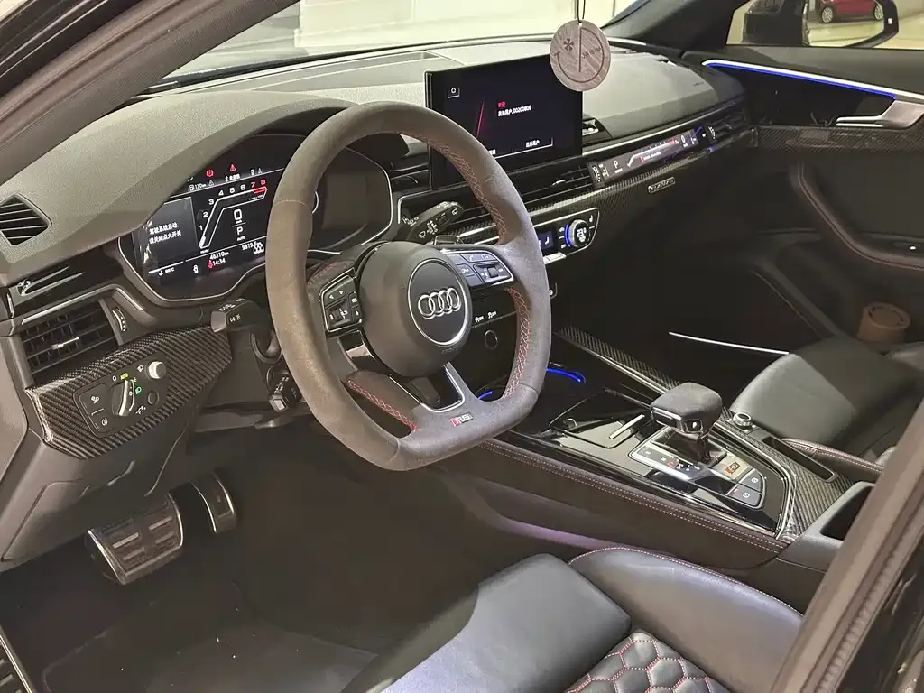 Audi RS 4 2022 из CN, фото 9