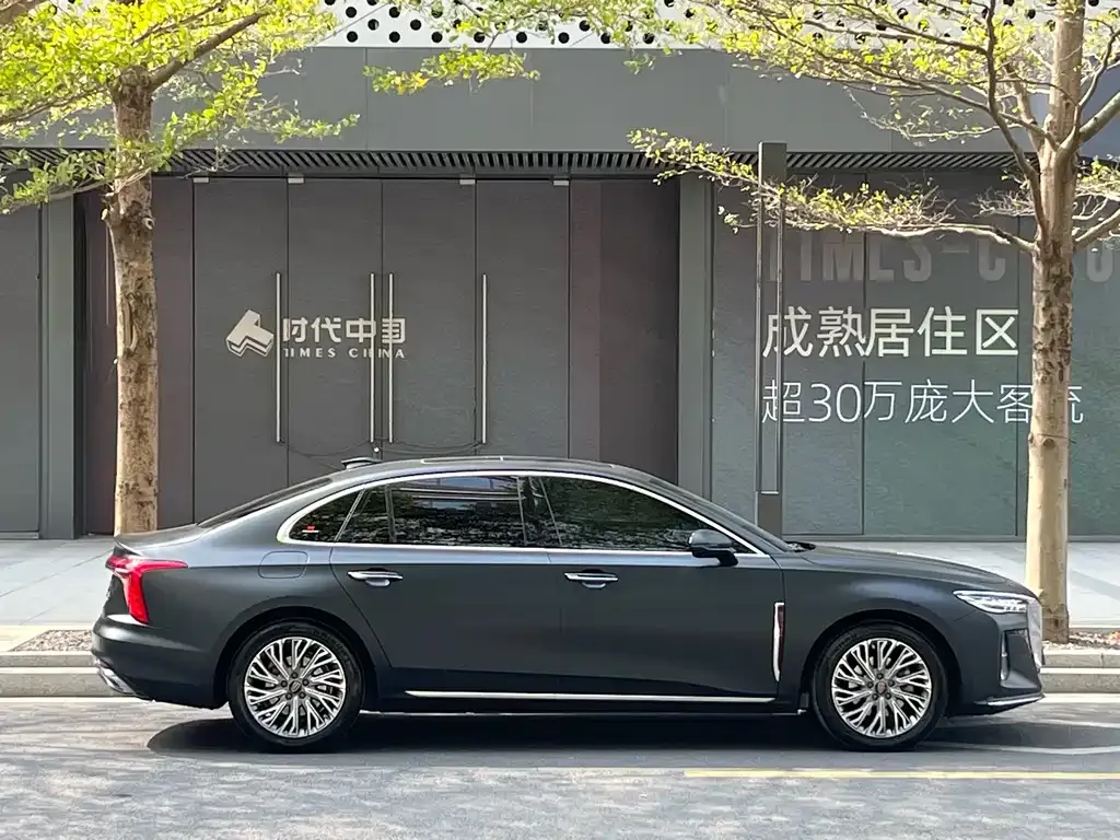 Hongqi H5 — фото 8