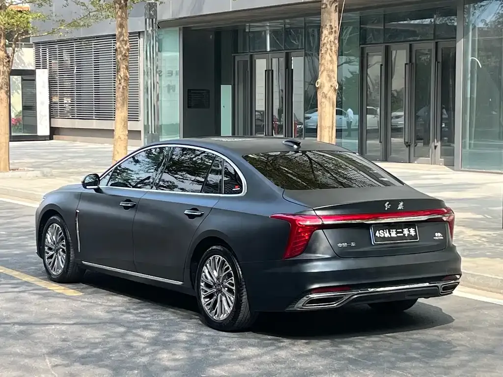 Hongqi H5 — фото 2