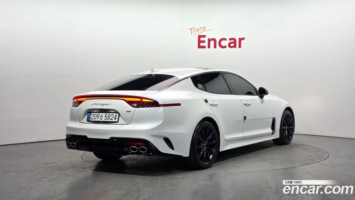 Kia Stinger 2023 из KR, фото 7
