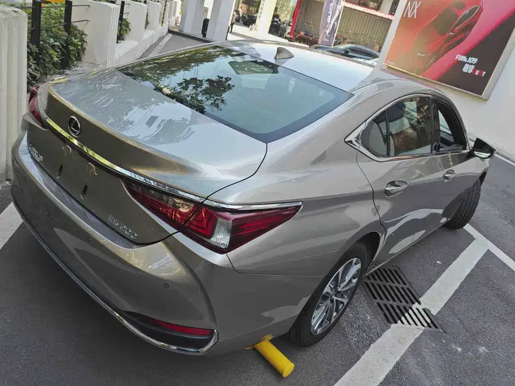Lexus ES 2024 из CN, фото 7