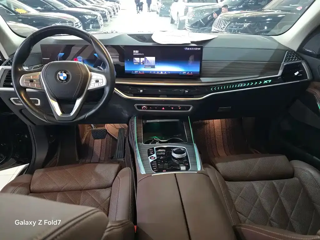 BMW X7 2024 из CN, фото 2