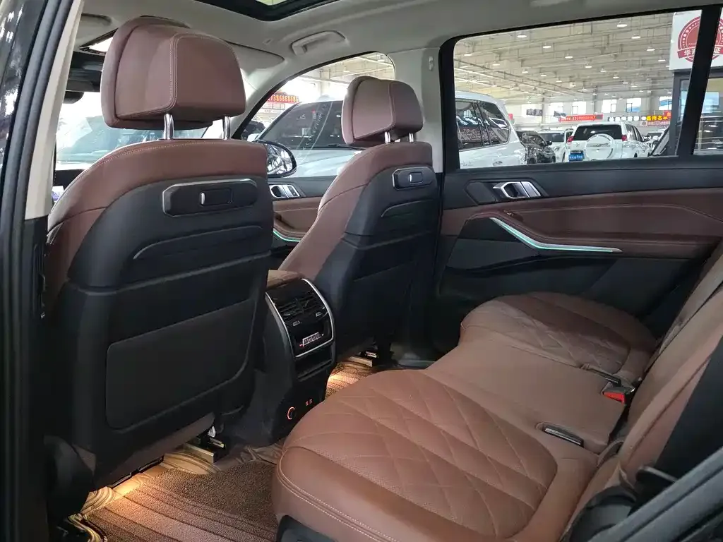 BMW X7 2024 из CN, фото 4