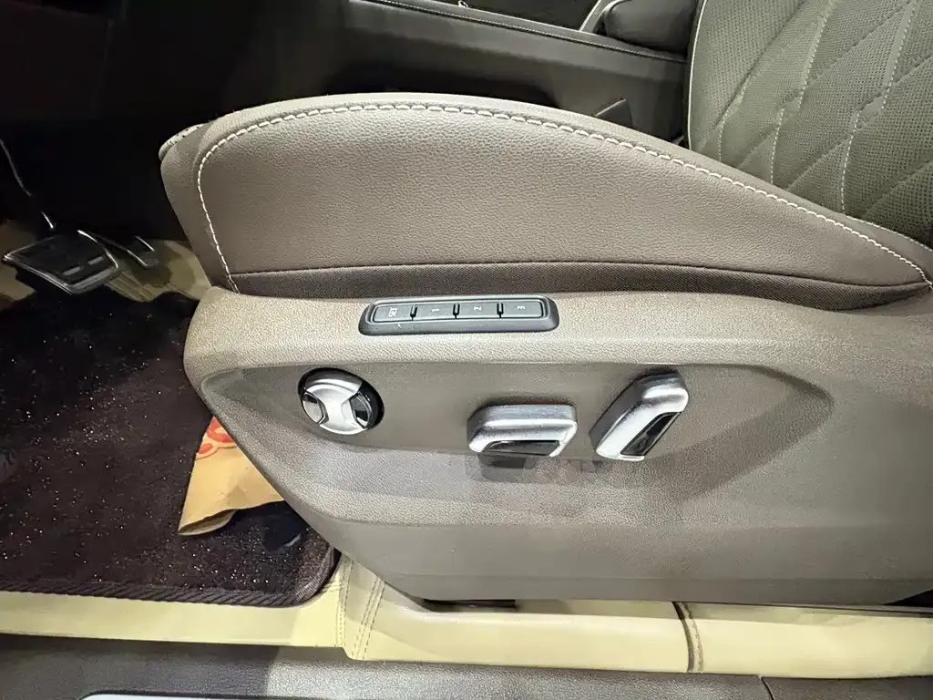 Volkswagen Viloran 2023 из CN, фото 3