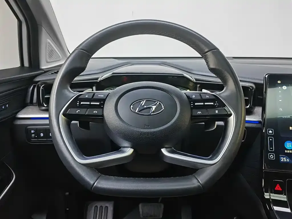 Hyundai Custo 2023 из CN, фото 3