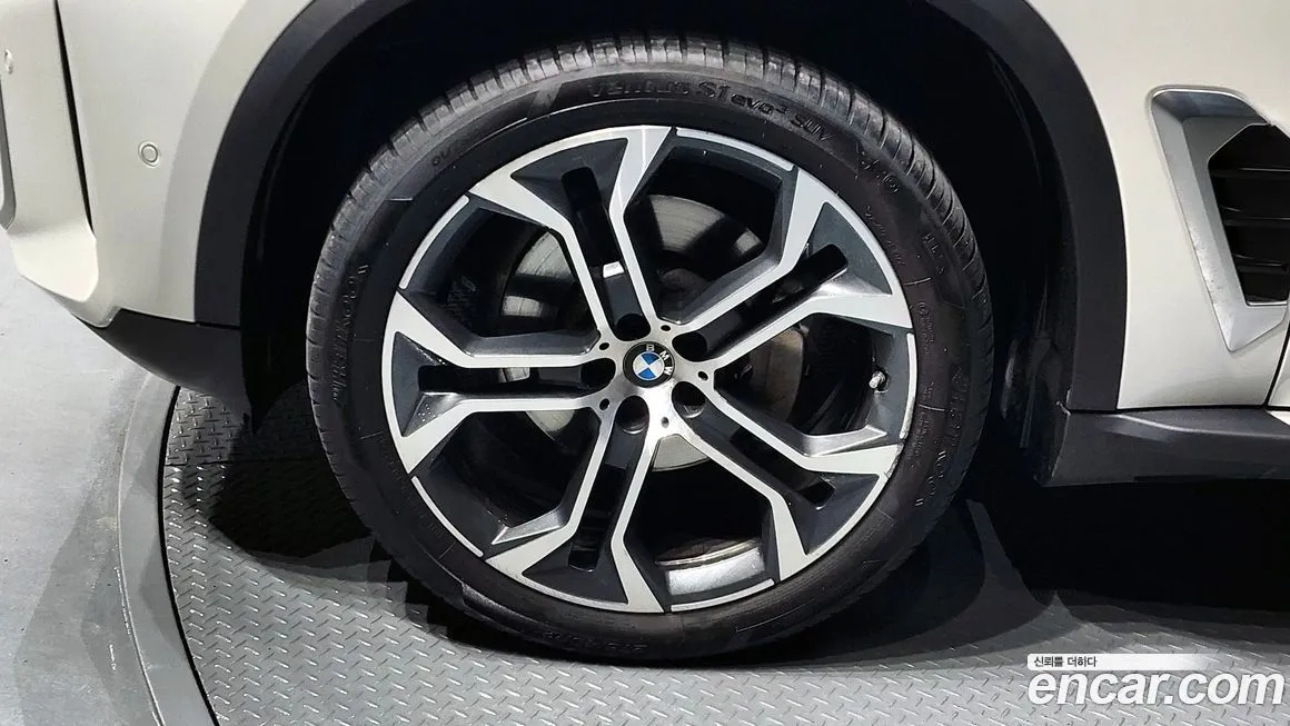 BMW X5 2024 из KR, фото 3
