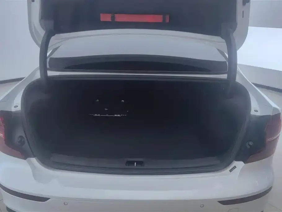 Volvo S60 2021 из CN, фото 6