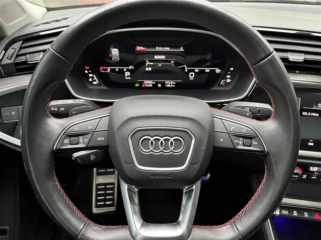 Audi Q3 — фото 8
