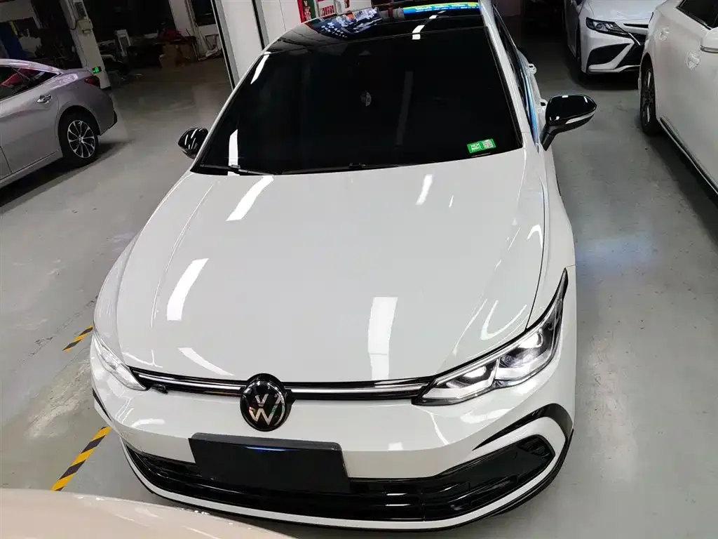 Volkswagen Golf 2022 из CN, фото 2