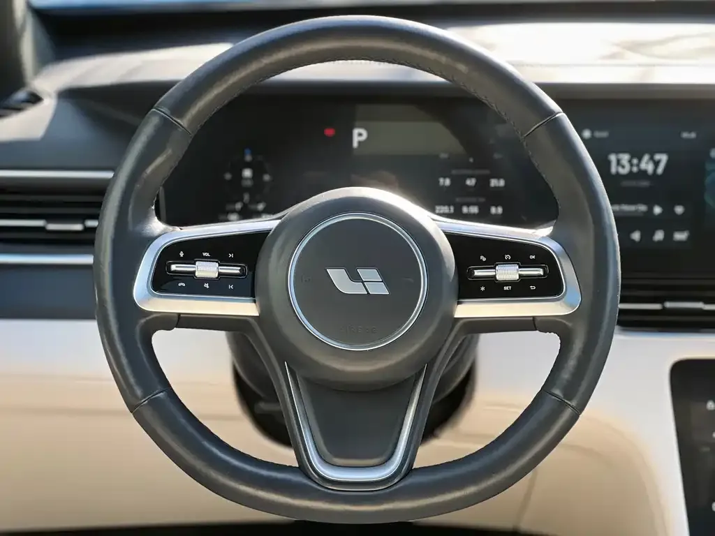 Li Auto ONE — фото 7