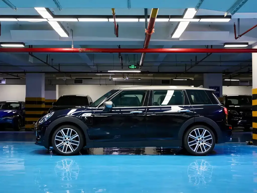 MINI Clubman — фото 9