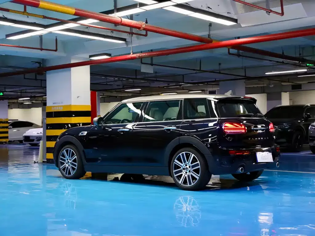 MINI Clubman — фото 6