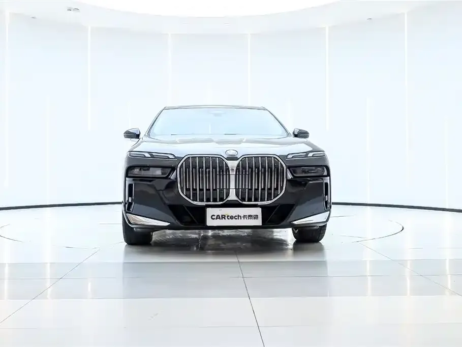 BMW 7 Series 2024 из CN, фото 5