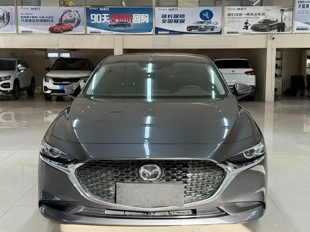 Mazda 3 Axela 2021 из CN, фото 2