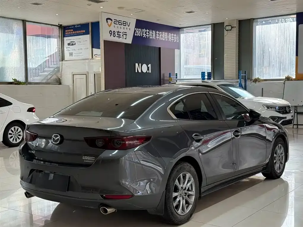 Mazda 3 Axela 2021 из CN, фото 4