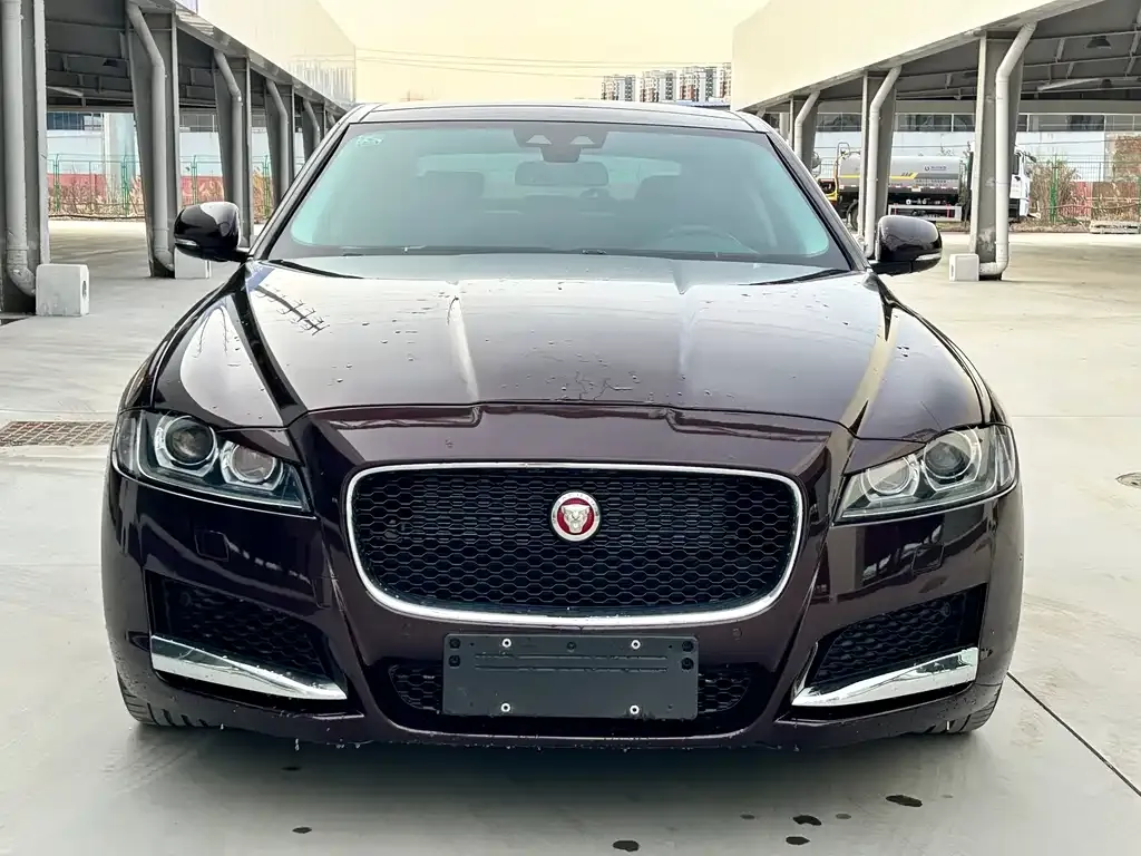 Jaguar XFL — фото 2