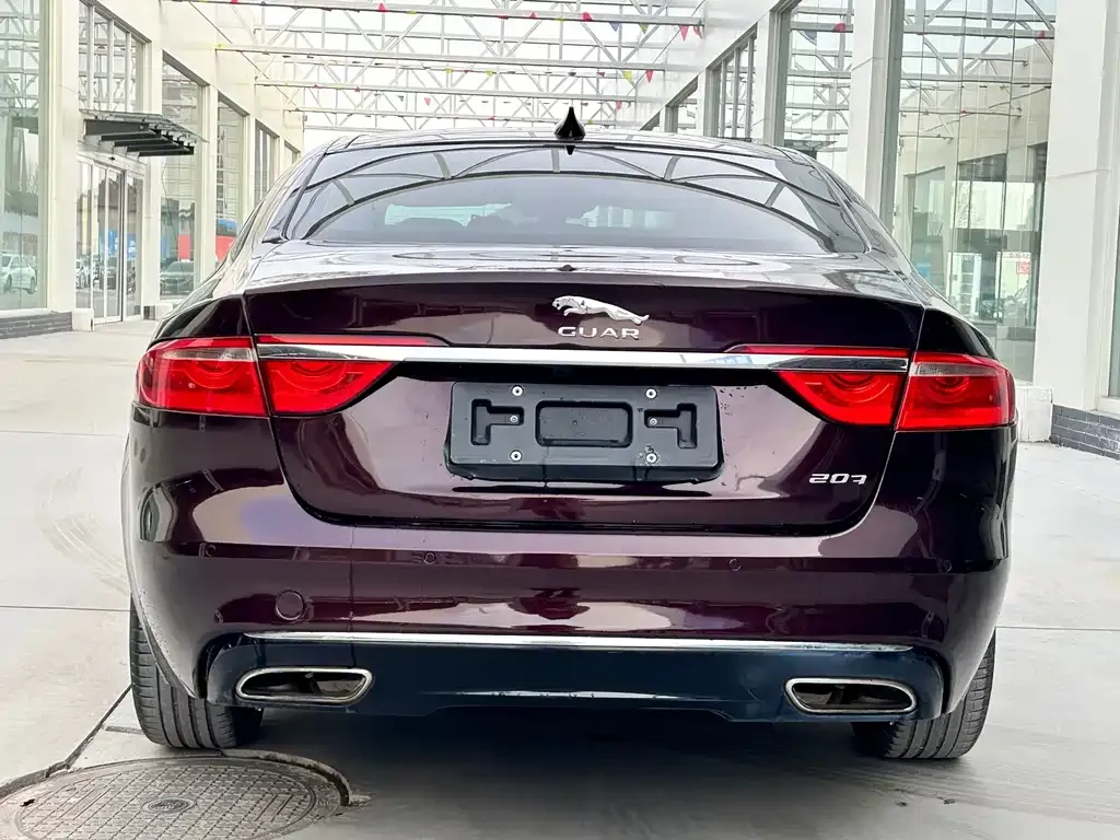 Jaguar XFL — фото 3