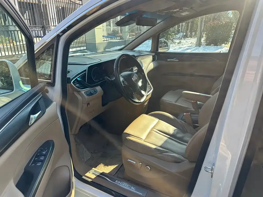 Buick GL8 2022 из CN, фото 8