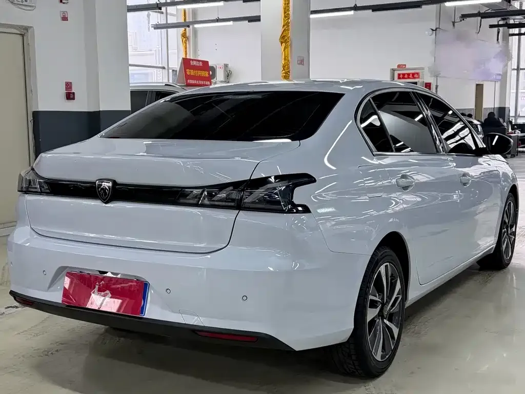 Peugeot 408 2025 из CN, фото 6