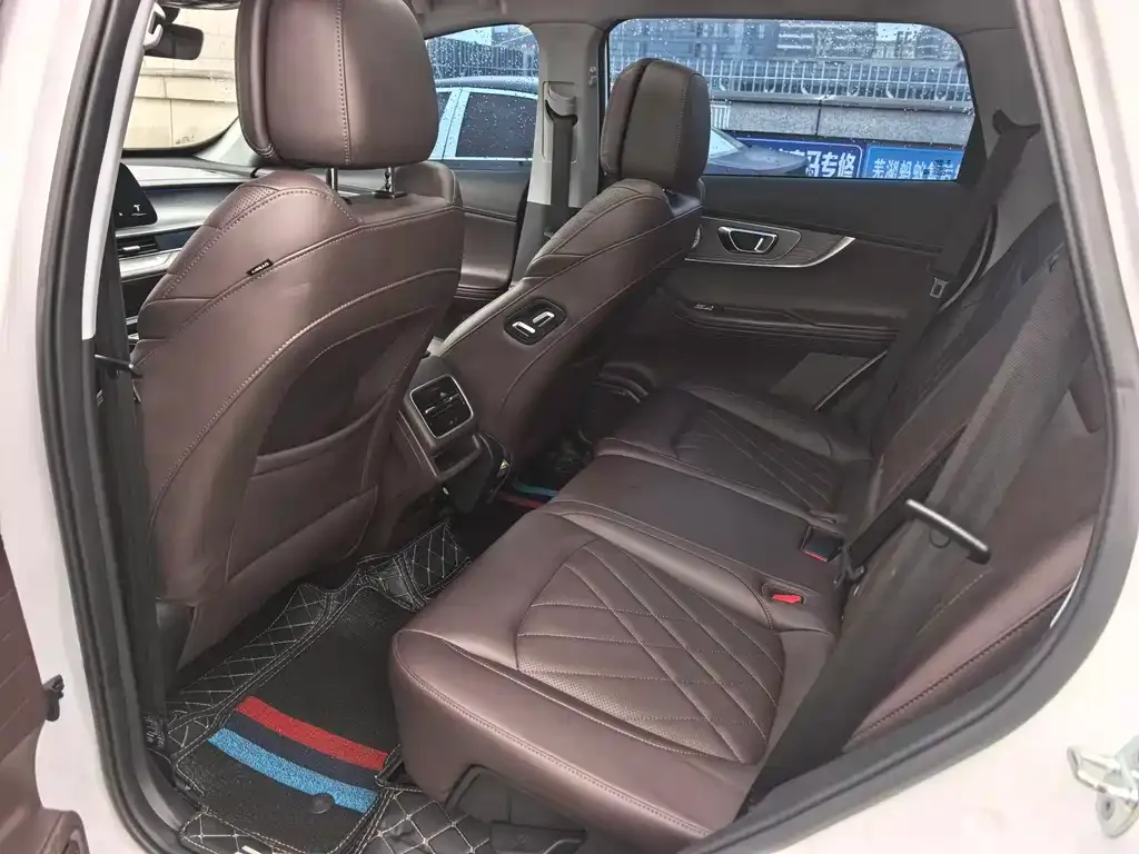 Chery Tiggo 8 PRO NEV 2025 из CN, фото 4