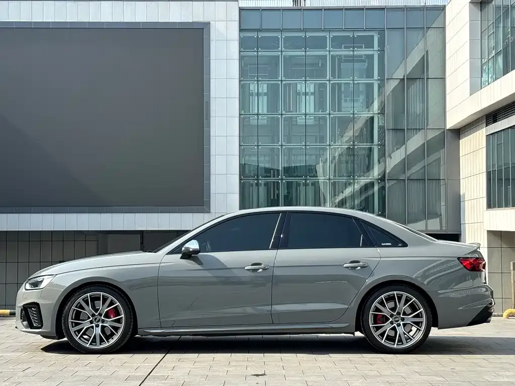 Audi S4 2023 из CN, фото 9
