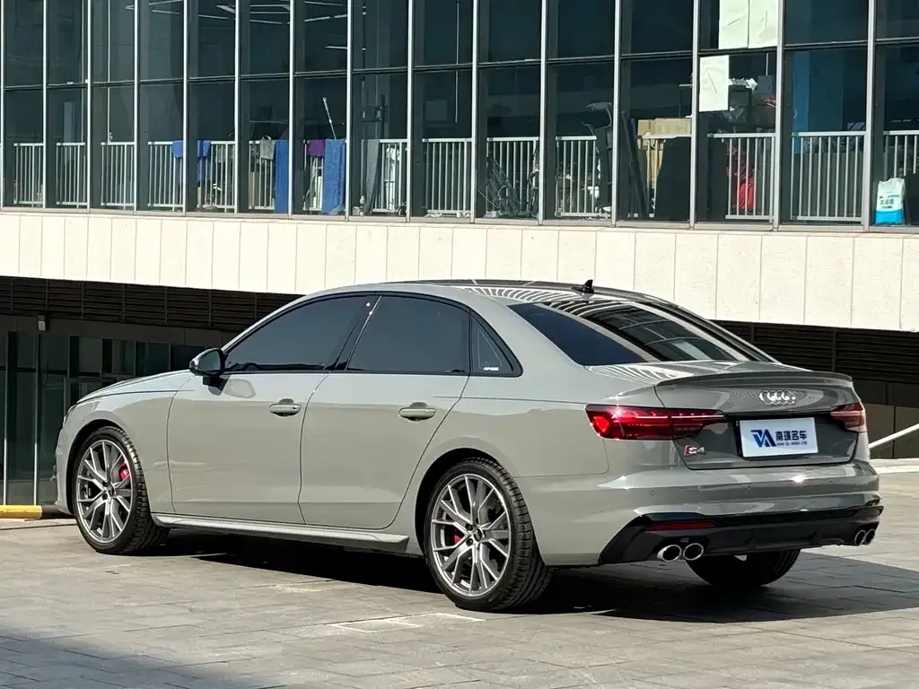 Audi S4 2023 из CN, фото 8