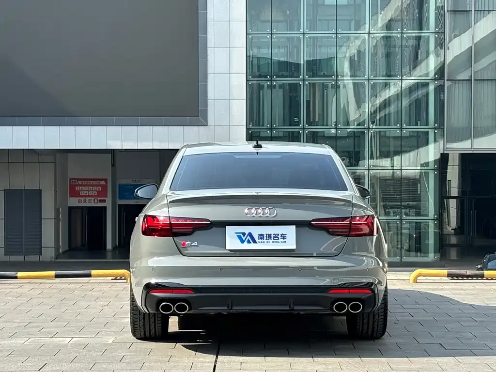 Audi S4 2023 из CN, фото 6