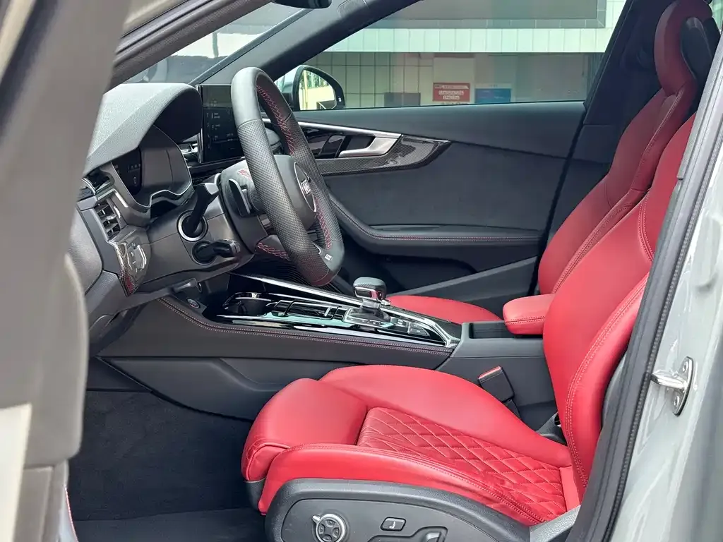 Audi S4 2023 из CN, фото 5