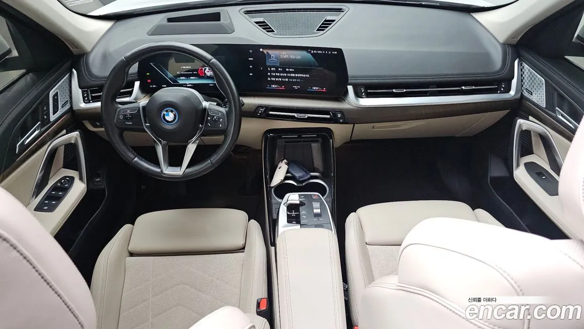BMW iX1 2024 из KR, фото 4