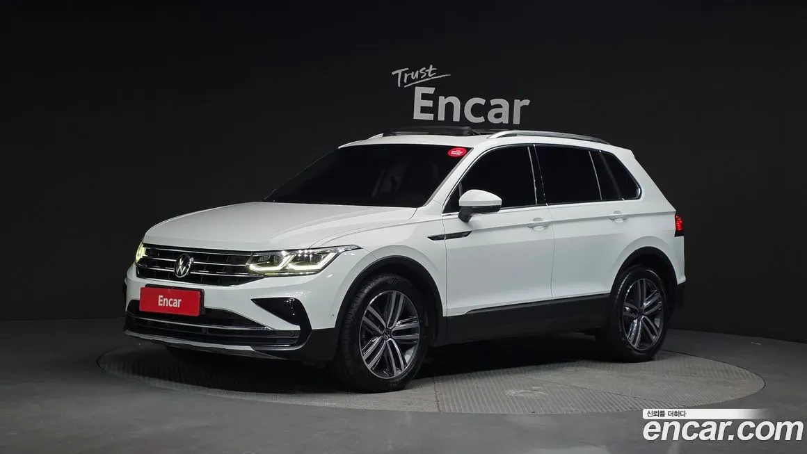Volkswagen Tiguan — фото 1