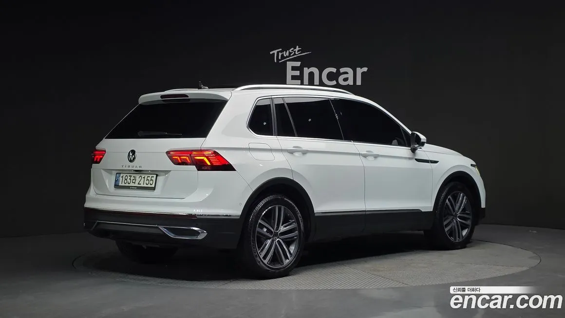 Volkswagen Tiguan — фото 2