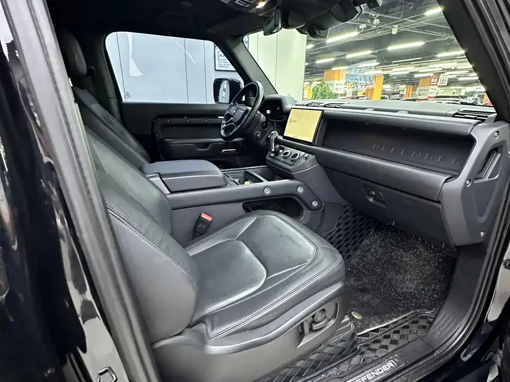 Land Rover Defender 2023 из CN, фото 3
