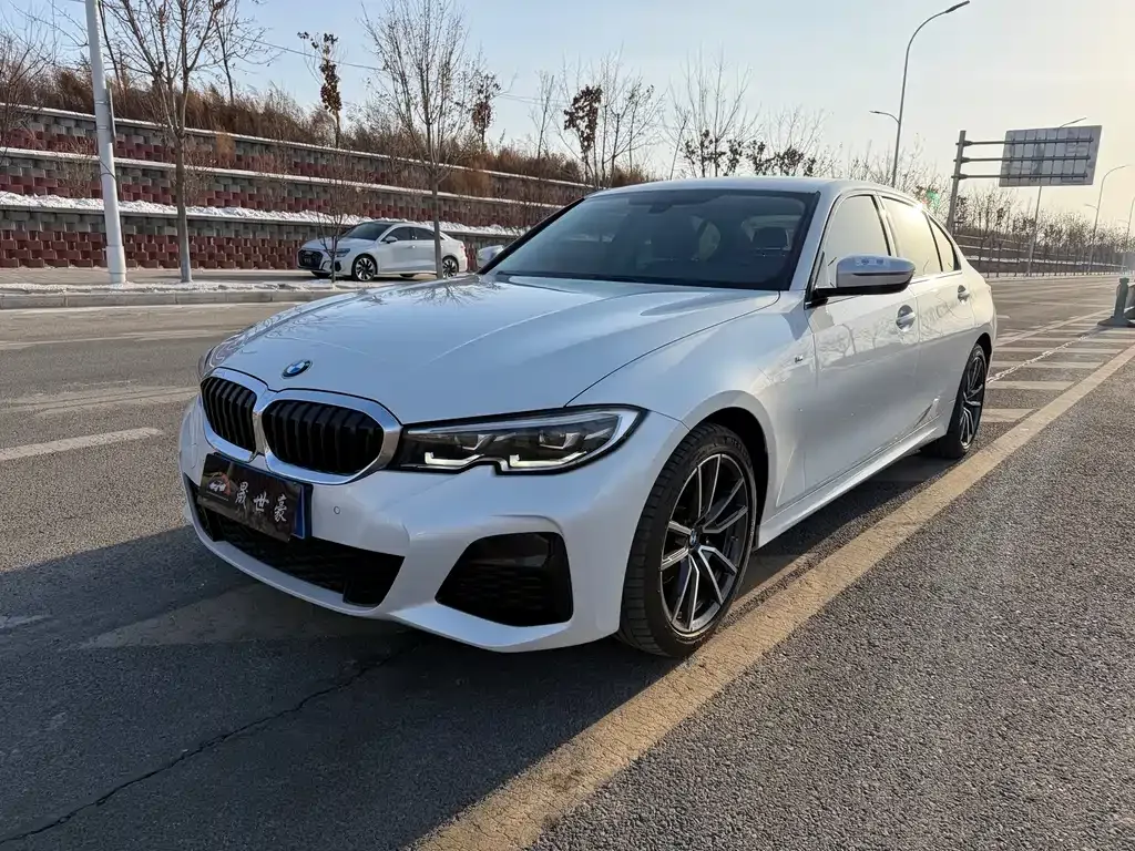 BMW 3 Series 2021 из CN, фото 1