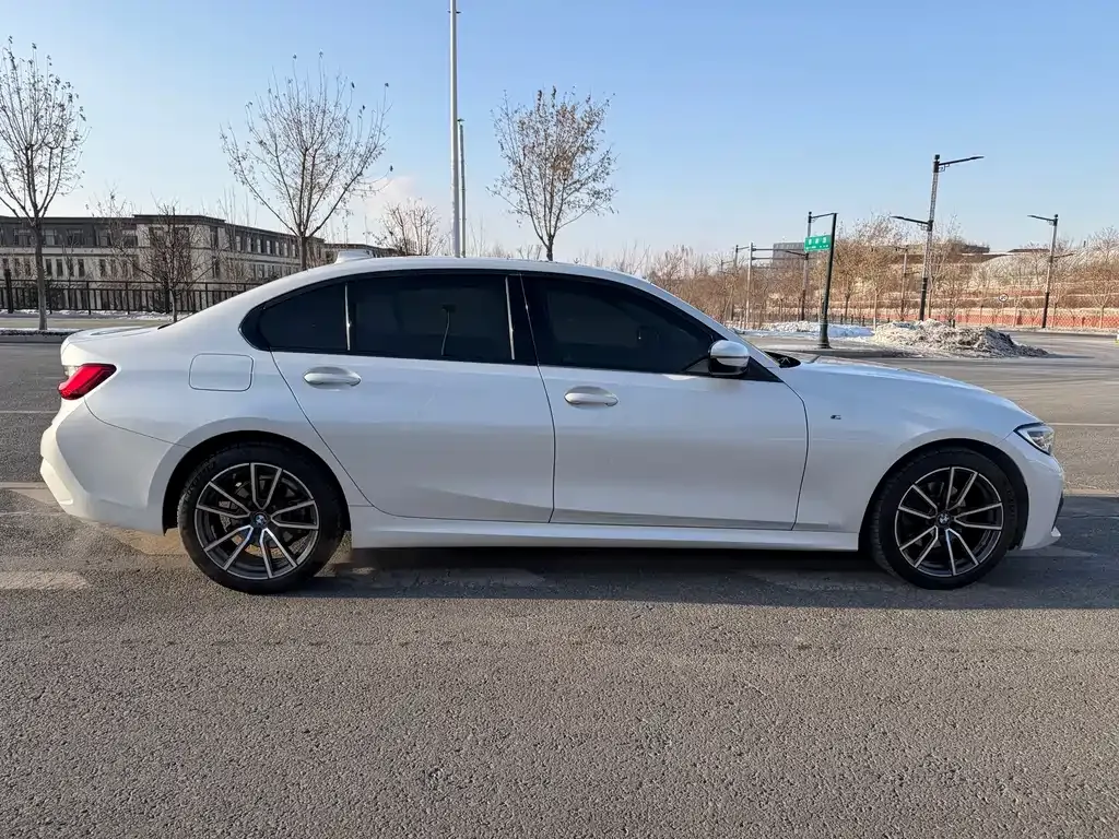 BMW 3 Series 2021 из CN, фото 7