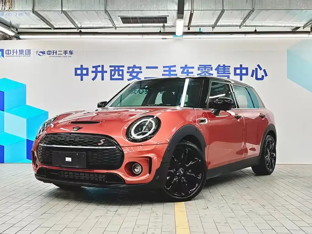 MINI Clubman — фото 1