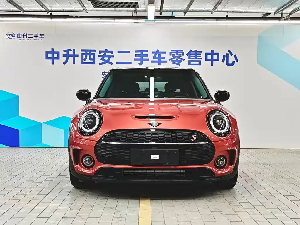 MINI Clubman — фото 3
