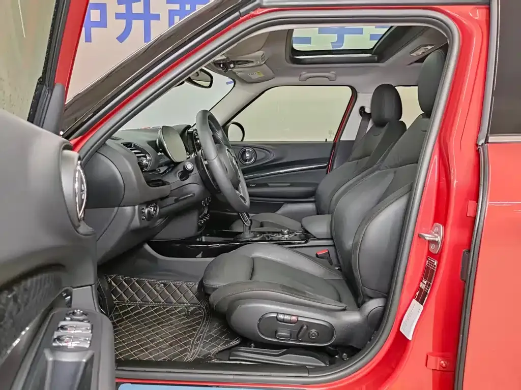 MINI Clubman — фото 4