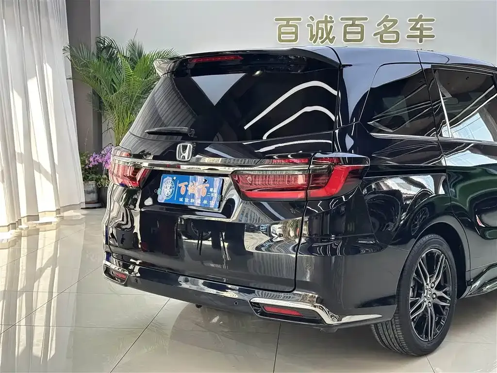Honda Odyssey 2024 из CN, фото 3