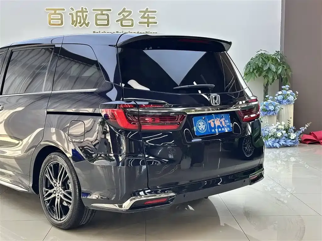 Honda Odyssey 2024 из CN, фото 4