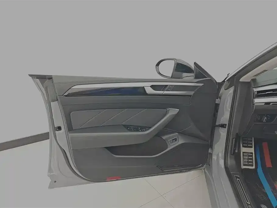 Volkswagen CC 2024 из CN, фото 3