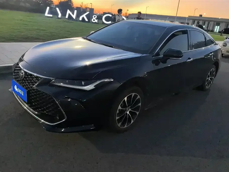 Toyota Avalon 2024 из CN, фото 1