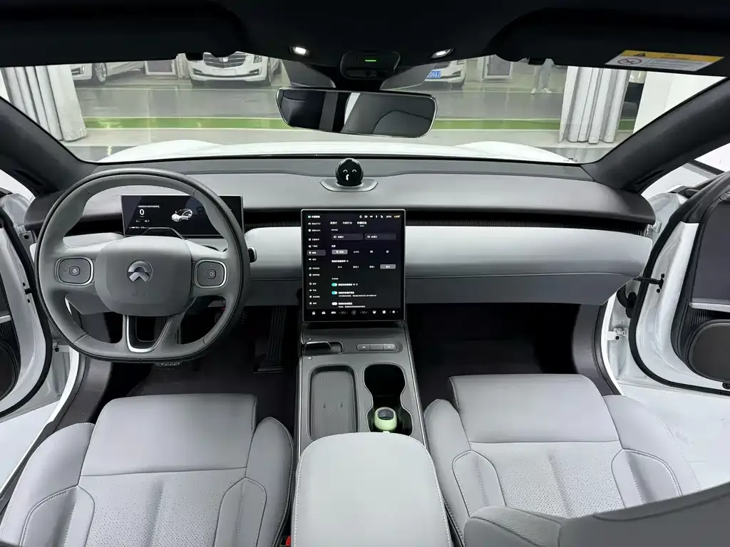 NIO ET5T 2024 из CN, фото 7